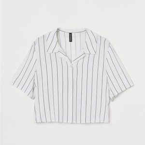 H&M Divided Cropped Blouse Button Down